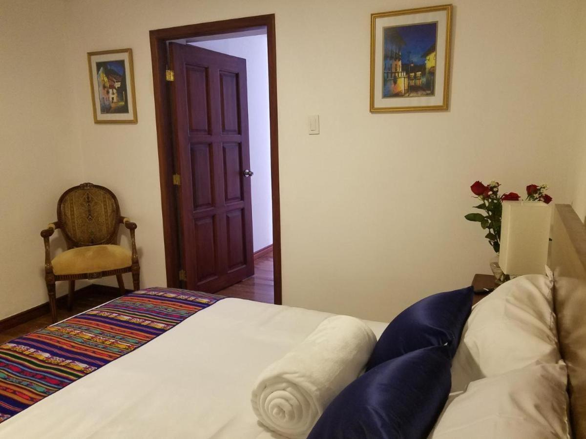 Hotel Colonial - Casa Francisco กีโต ภายนอก รูปภาพ